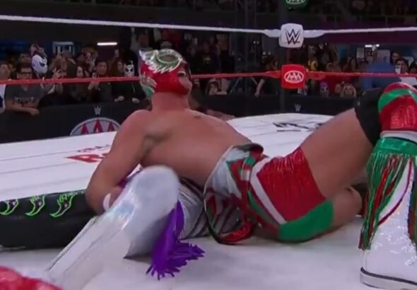 WWE Legend Assists El Grande Americano Retain Title at AAA Héroes Inmortales